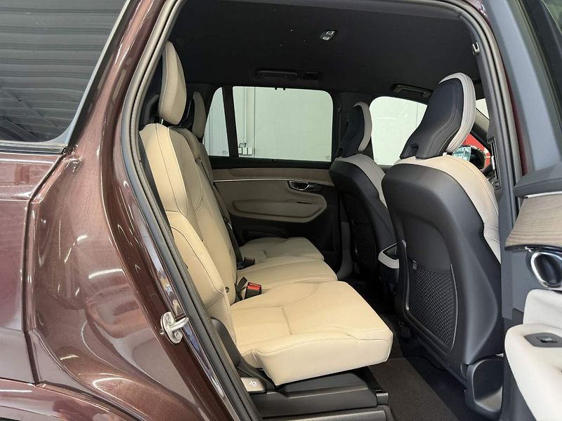 Volvo XC90 (2026) B5 2.0L 250+14k AT8 AWD PLUS D - fotka 16 z 22