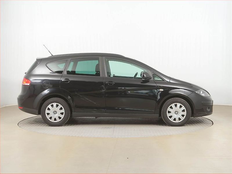 Seat Altea (2013) 1.6 TDI, po STK, plně pojízdný - fotka 6 z 18