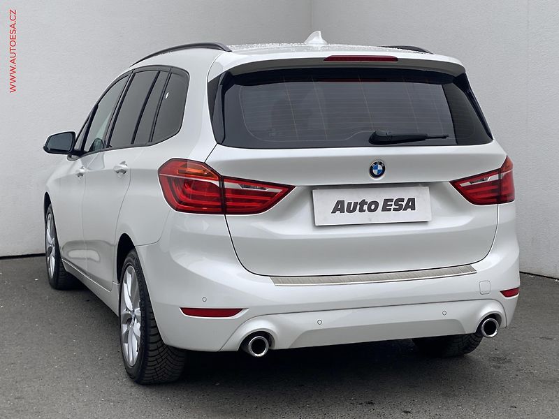 BMW Řada 2 (2018) 2.0d 220d, GranTourer, AT - fotka 6 z 20