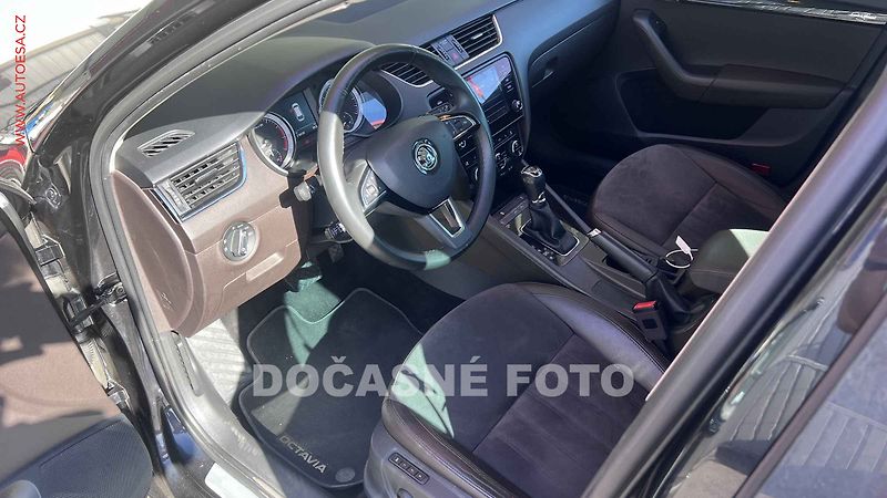 Škoda Octavia (2017) 1.8TSi 4x4, 2.maj,ČR, L&K - fotka 3 z 3