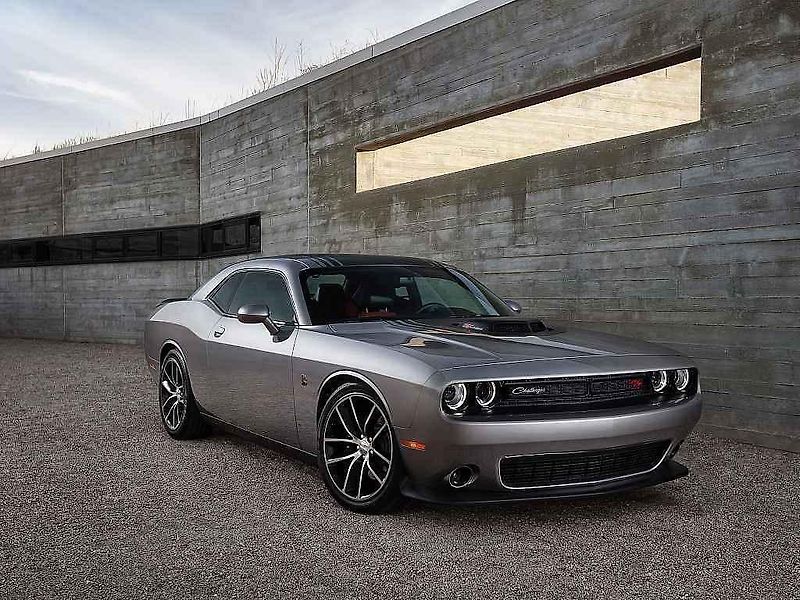 Dodge Challenger.