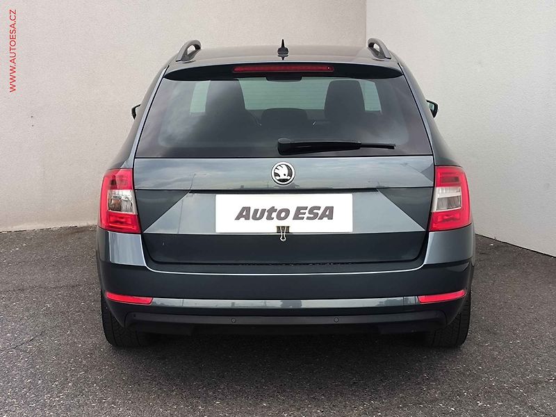 Škoda Octavia (2018) 1.6 TDi, Clever, navi, TZ - fotka 5 z 21
