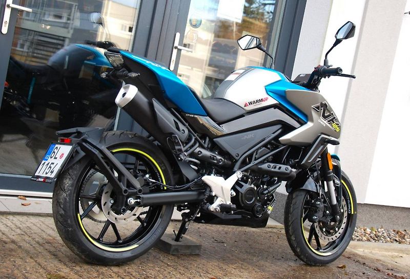 CFMOTO (2025) 125 NK - PŘEDVÁDĚCÍ STROJ, DPH - fotka 4 z 26
