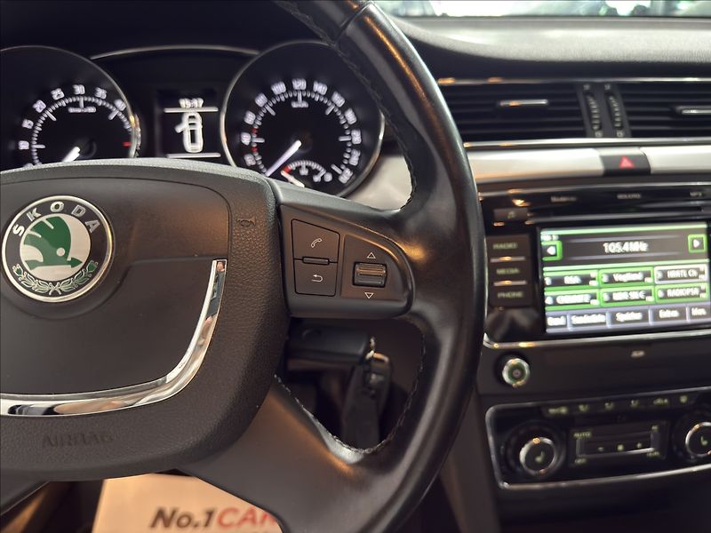 Škoda Superb 2,0   TDI 103KW ELEGANCE XEN - fotka 12 z 34