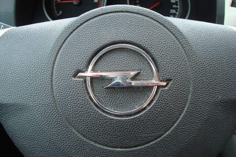 Opel Zafira (2008) 1.9 CDTi,7-M,2.Maj.S.Kn.STK 28 - fotka 38 z 50