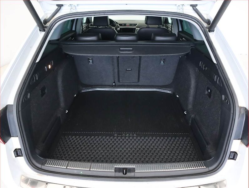 Škoda Superb (2018) 2.0 TDI, 4X4, Automat - fotka 14 z 23