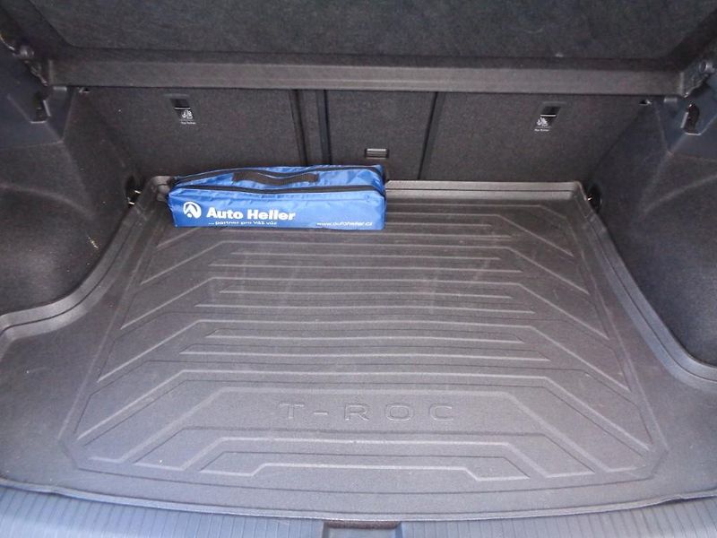 Volkswagen T-Roc 1.5 TSI Style  110 kW - fotka 23 z 29