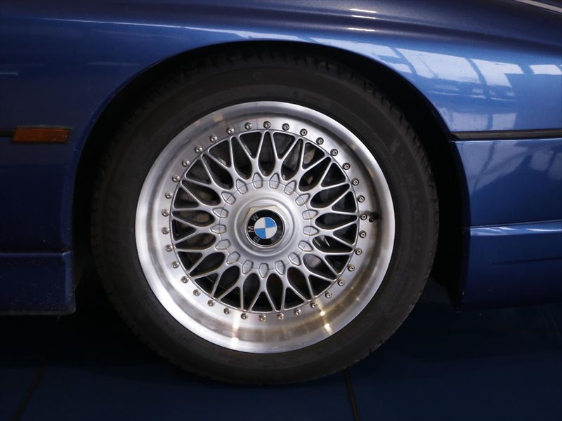 BMW Řada 8 5,6 850 CSI 280 kW 1. Majitel - fotka 29 z 38