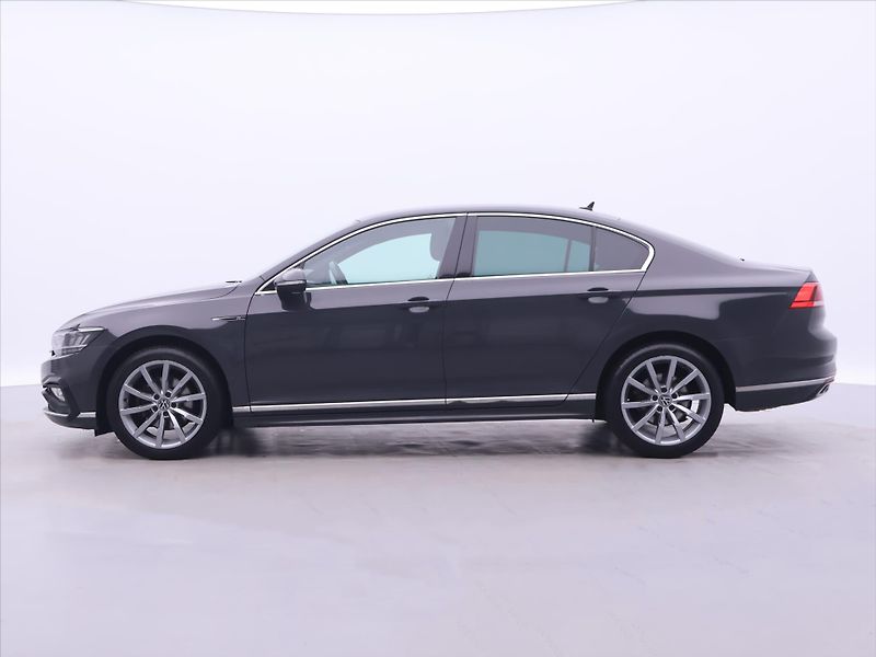 Volkswagen Passat R-line 2,0 TDI 140kW DSG CZ DP - fotka 4 z 32