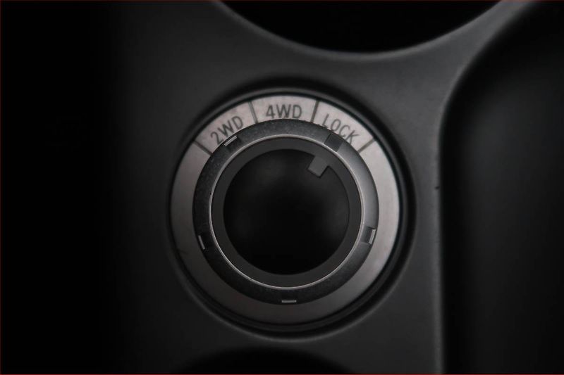 Mitsubishi Outlander (2012) 2.2 DI-D, 4X4, 7 míst, ČR - fotka 14 z 15