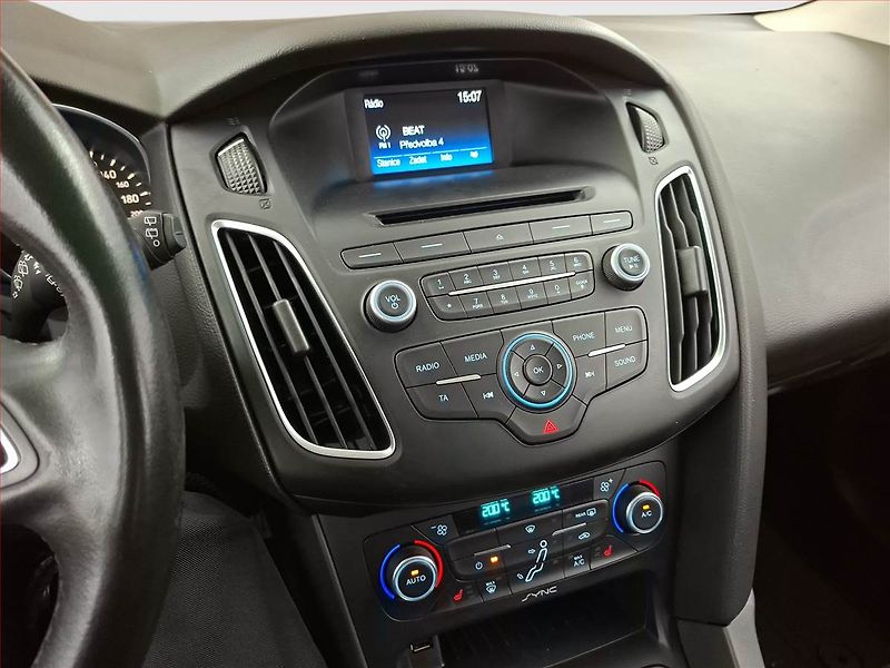 Ford Focus (2016) 1.5 TDCi, ČR,1.maj, Tempomat - fotka 12 z 17