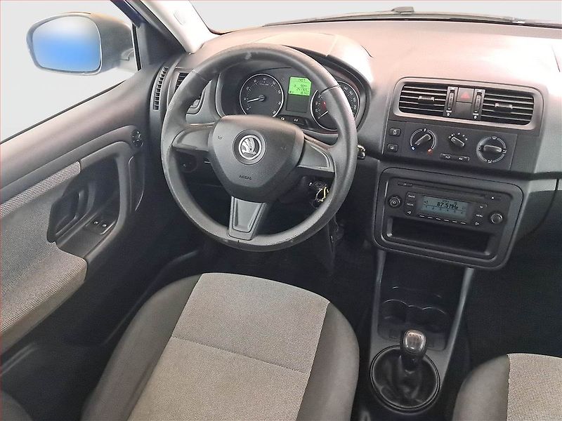 Škoda Fabia (2014) 1.2 TSI, Serv.kniha, Xenony - fotka 7 z 16