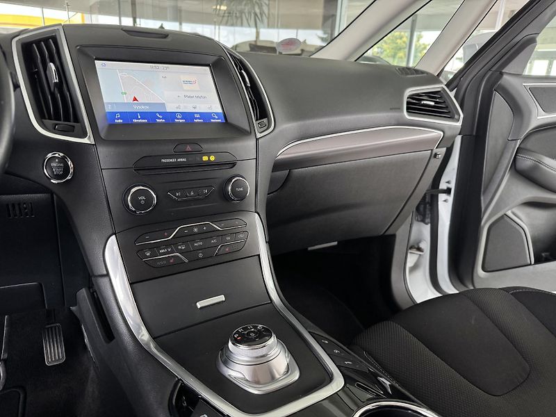 Ford S-MAX 2,0TDCi EB*140kW*AT8*Titanium - fotka 20 z 35