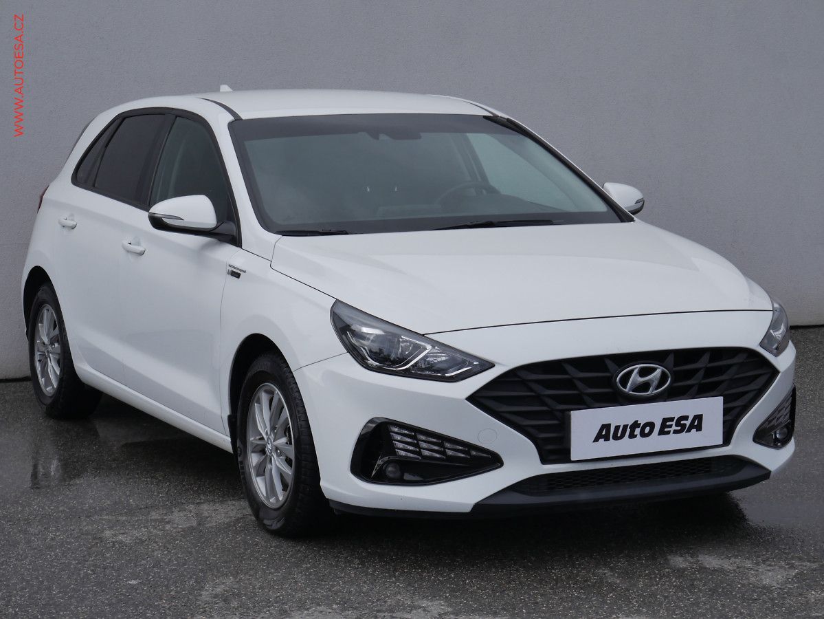 Hyundai i30 1.5 DPi, ČR, Comfort, kamera