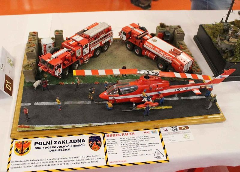 Vítězný model kategorie závodních vozů seniorů, Bugatti Type 35B Přemysla Bartoše. Se skutečným vozem si Eliška Junková dojela pro 5. místo při závodě Targa Florio 1928.