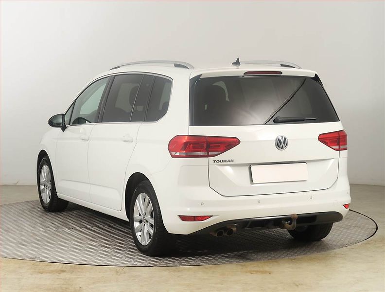Volkswagen Touran (2018) Comfortline 1.4 TSI, Automat - fotka 4 z 22
