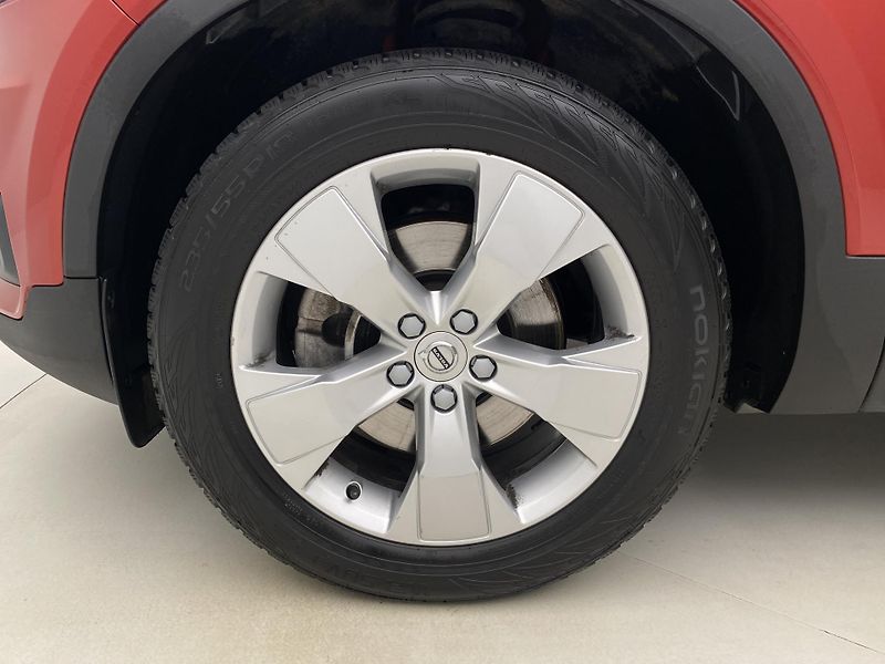 Volvo XC40 T4 MOMENTUM AUT CZ - fotka 34 z 42