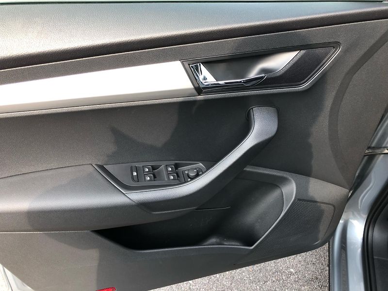 Škoda Karoq 2.0 TDi DSG 7st. AMBITION - fotka 15 z 29