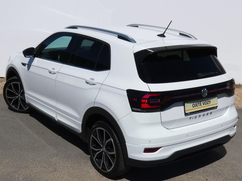 Volkswagen T-Cross R-Line 1,0 TSI DSG - fotka 13 z 29