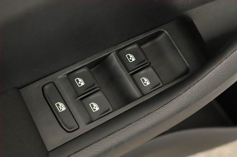 Škoda Fabia (2017) 1.0 TSI, Navi, Tempomat - fotka 18 z 18