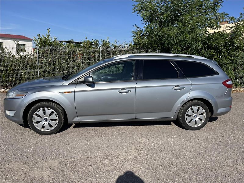 Ford Mondeo 1,6 i KLIMA ROZVODY SERVIS - fotka 4 z 34