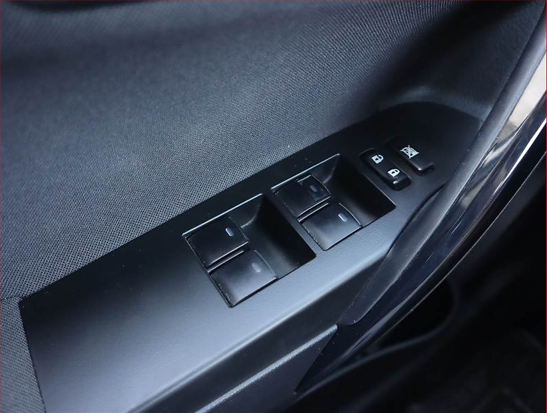 Toyota Auris (2018) 1.2 Ti, Automat, Serv.kniha - fotka 17 z 19