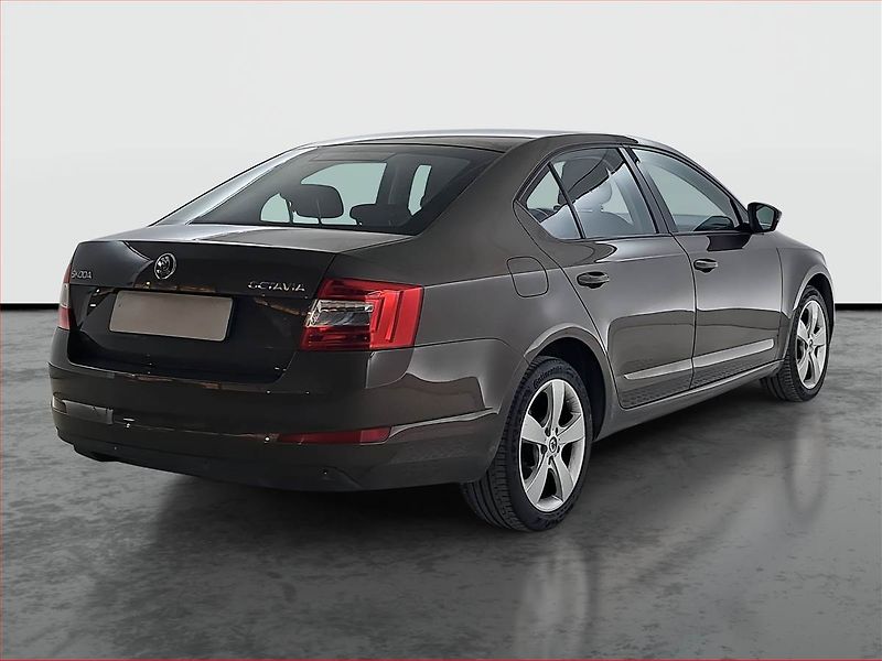 Škoda Octavia (2015) 1.6 TDI, Tempomat - fotka 5 z 19
