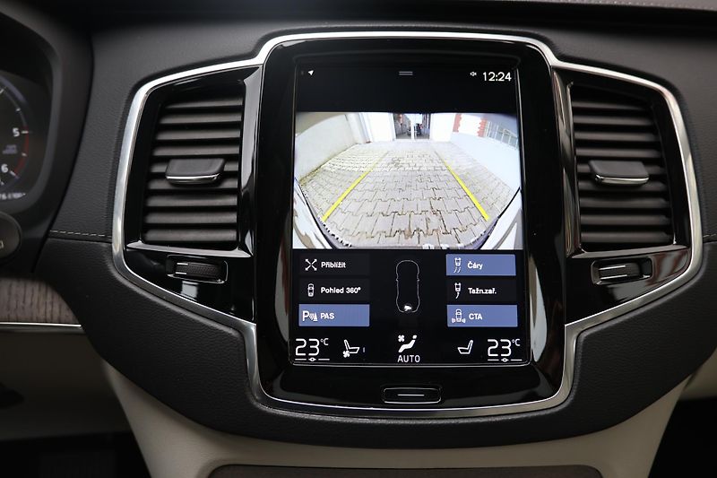 Volvo XC90 (2022) Inscription, B5 AWD - fotka 17 z 26