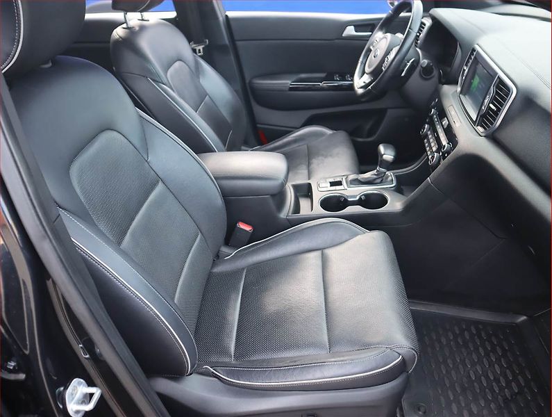 Kia Sportage (2017) GT Line 2.0 CRDi, 4X4 - fotka 9 z 19