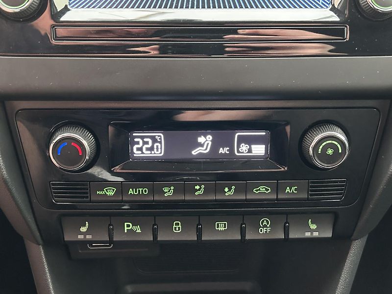 Škoda Rapid 1.0 TSI Style Plus - fotka 8 z 27