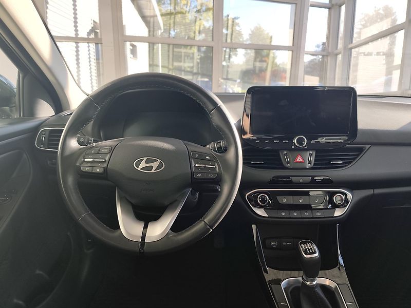 Hyundai i30 (2025) 1.5i 71kW MT Comfort - fotka 11 z 21