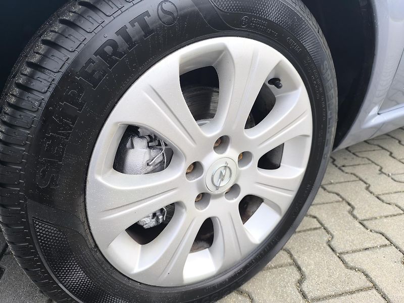 Opel Zafira (2008) 1.8  7MÍST,DOLOŽENÉ KM,SERVIS - fotka 25 z 36