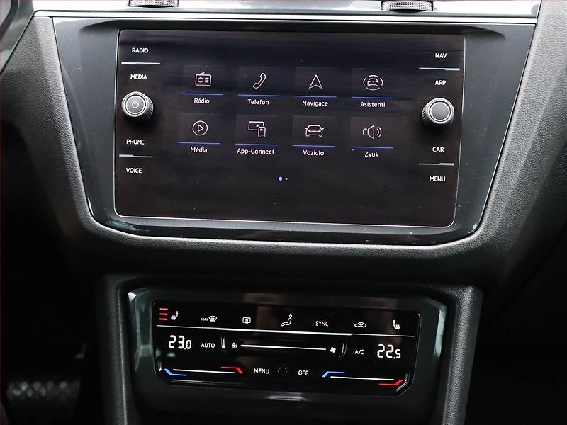 Volkswagen Tiguan (2022) Life 1.5 TSI - fotka 10 z 15