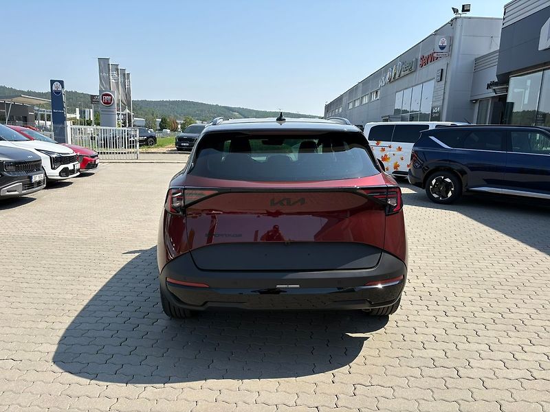 Kia Sportage (2026) 1,6 T-GDi GPF 4x2 7DCT BLACK E - fotka 6 z 12