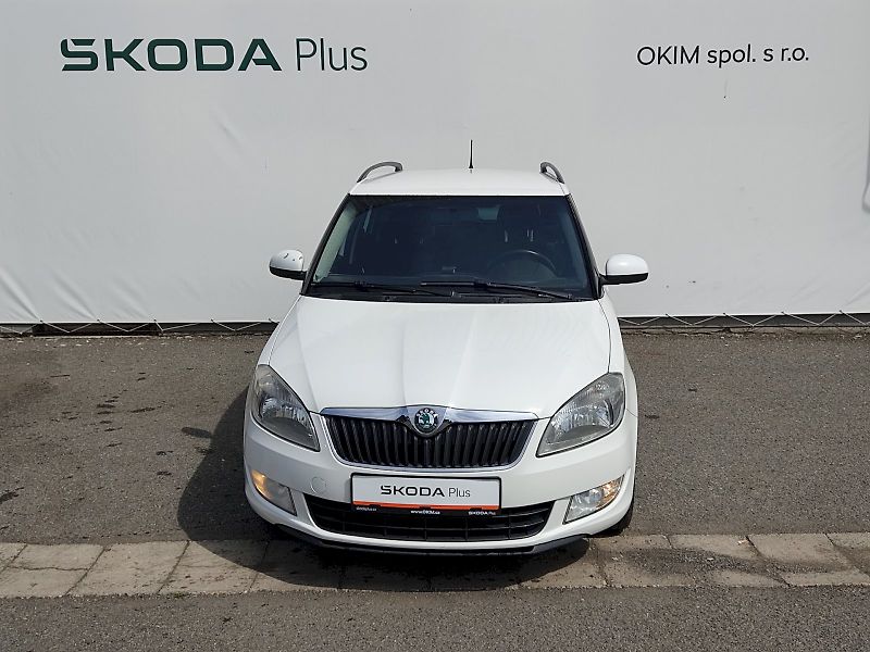 Škoda Fabia (2011) combi Ambiente 1,2 Tsi 63 Kw - fotka 4 z 27