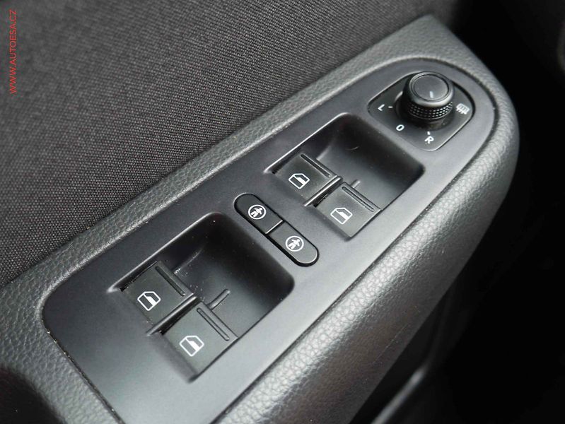 Seat Alhambra (2015) 2.0TDi 7Míst, DSG, bixen - fotka 11 z 22