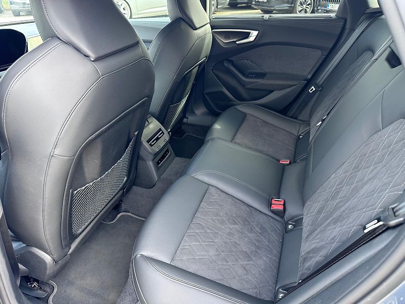 Audi A5 2,0 TDI Quattro S-LINE - fotka 17 z 17