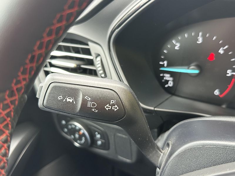 Ford Focus (2024) KOMBI ST LINE 1.5/85kW * LED - fotka 10 z 43