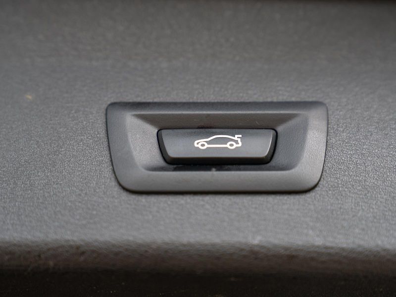 BMW X1 xDrive25d (F48) Model xLine - fotka 28 z 31
