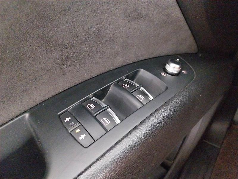 Audi Q7 (2011) 3.0 TDI, 4X4, Automat, 7 míst - fotka 18 z 25