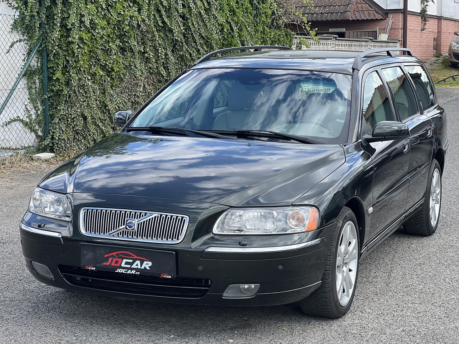 Volvo V70 2.4 D5 136kw KŮŽE TEMPOMAT ALU