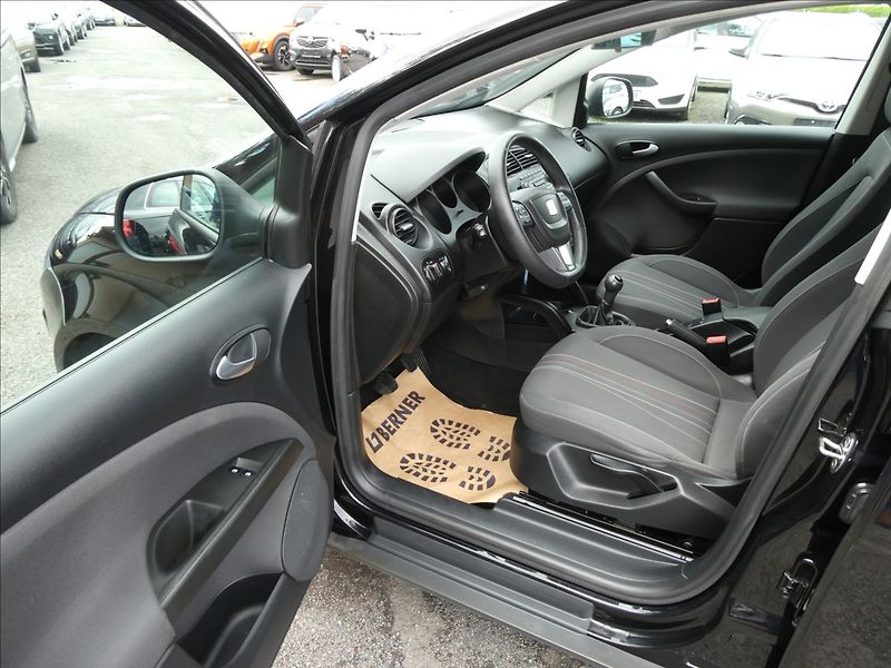 Seat Altea 2,0 TDi 103kW XL 4x4,navigace - fotka 15 z 39