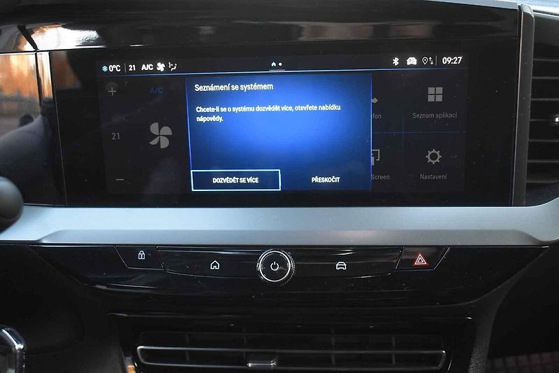 Opel Mokka je stále jedno z nejhezčích malých SUV.