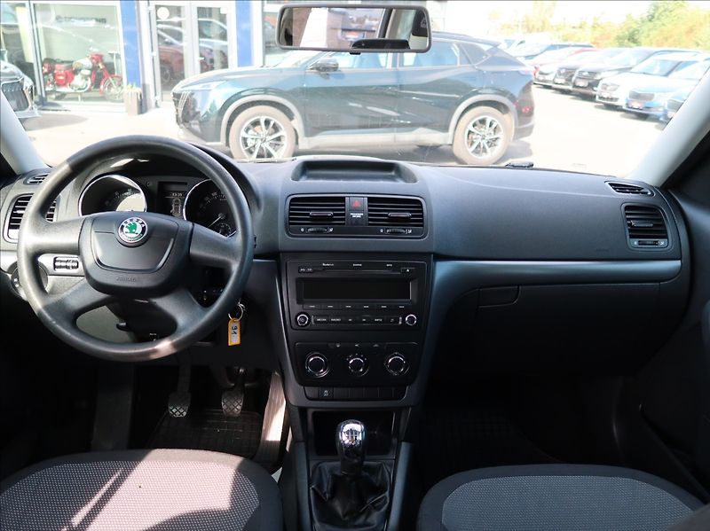 Škoda Yeti 1,2 TSi,77kW,Klima,STK08/2028 - fotka 15 z 21
