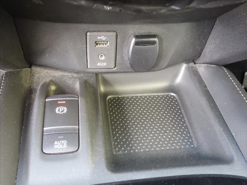 Nissan X-Trail 2,0  dCi Panorama 360°  7 míst - fotka 14 z 29