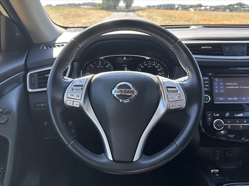 Nissan X-Trail 1,6 dCi 96kw 4WD Kůže Panorama - fotka 21 z 39