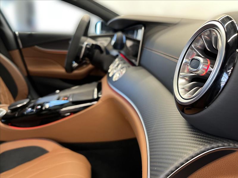 Mercedes-Benz AMG GT Mercedes 63 S 4MATIC+ - fotka 18 z 28