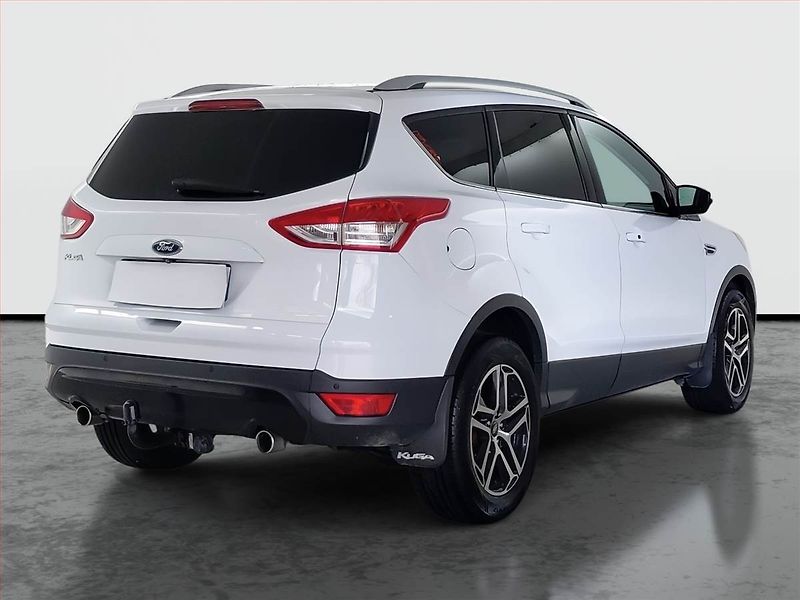 Ford Kuga (2014) 2.0 TDCi, 4X4, Xenony - fotka 5 z 18