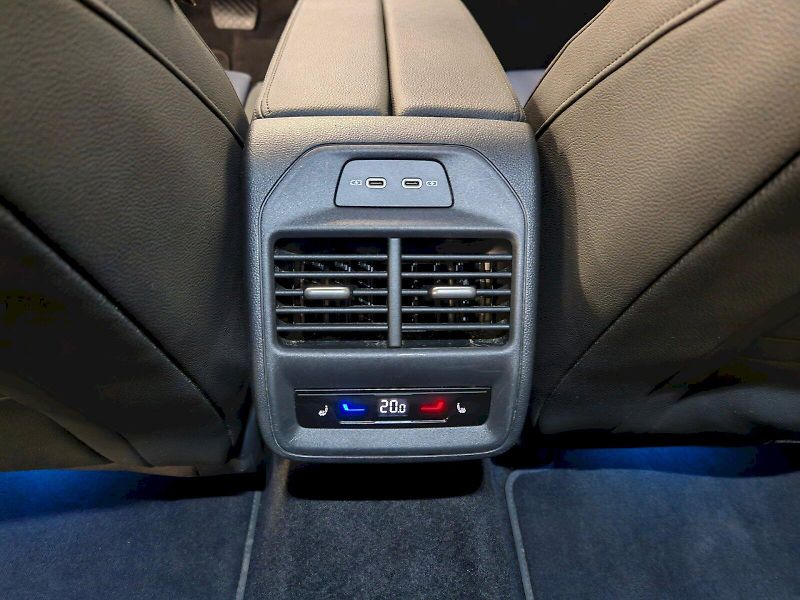 Škoda Superb (2024) Combi 2.0 TDI 142 kW DSG 4x4 L - fotka 28 z 34