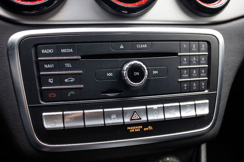 Mercedes-Benz CLA - fotka 18 z 35